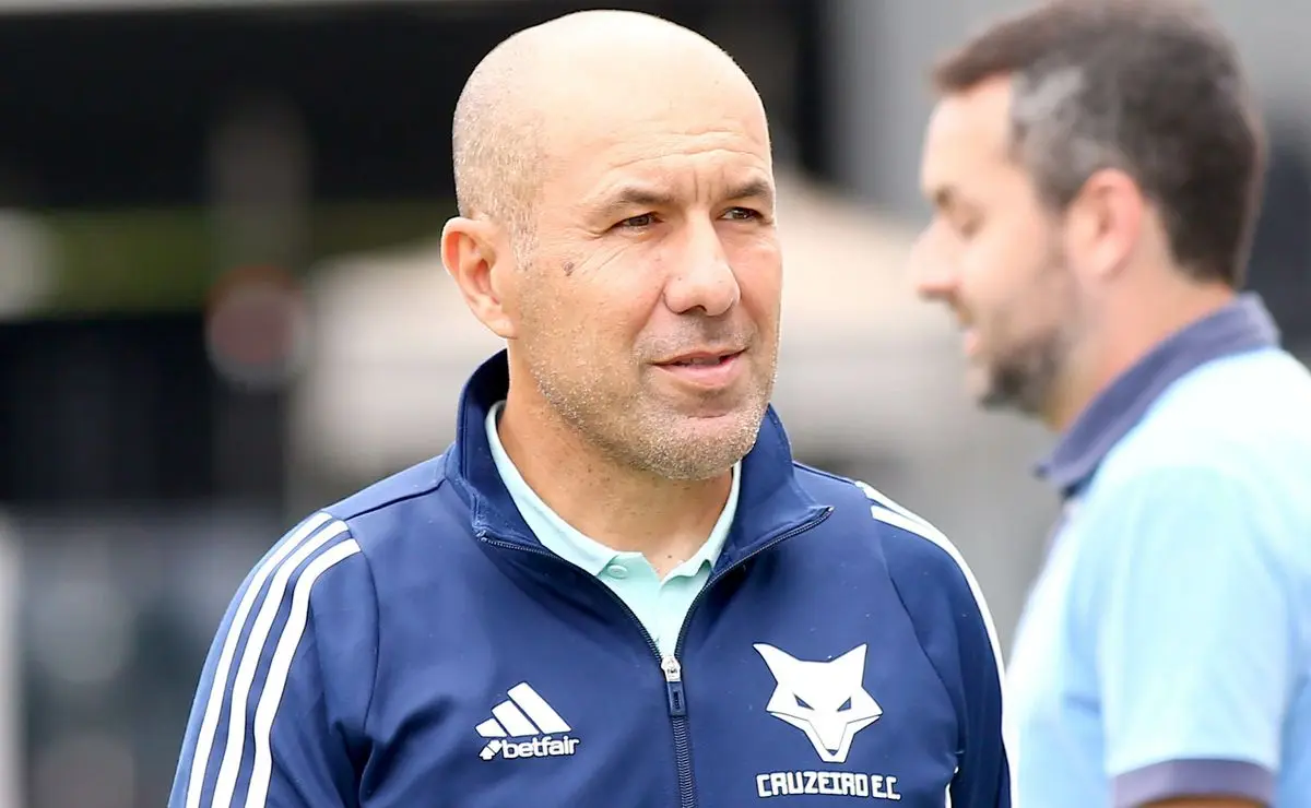 Negociação com Leonardo Jardim é encerrada e técnico não será o novo comandante do Vasco Negociação com Leonardo Jardim é encerrada e técnico não será o novo comandante do Vasco