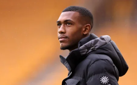 Negociação por Rayan a R$ 64 milhões entre Vasco e Botafogo esteve próxima em 2024 Negociação por Rayan a R$ 64 milhões entre Vasco e Botafogo esteve próxima em 2024