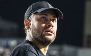 Neymar influencia permanência de João Basso no Santos: diretoria cede à solicitação