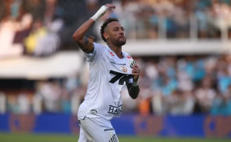 Neymar na lista? Veja a provável escalação do Santos contra o Velo Clube Neymar na lista? Veja a provável escalação do Santos contra o Velo Clube