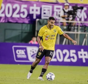 Nikão: Do Athletico à reinvenção no futebol chinês