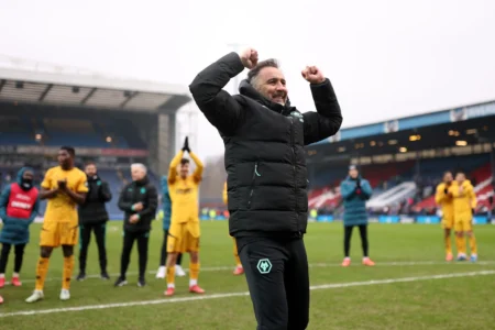 Nottingham Forest contrata Vitor Pereira, ex-Corinthians e Flamengo