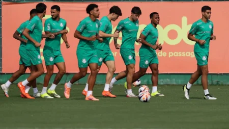 Palmeiras relaciona 28 jogadores para o Paulista e prepara Arias para sábado; veja o balanço do elenco