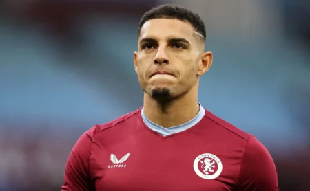 Palmeiras segue monitorando Diego Carlos e supera concorrência do Internacional, informa a imprensa gaúcha