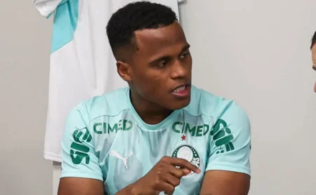 Palmeiras reage à proposta por Jhon Arias e clube vê colombiano em alta