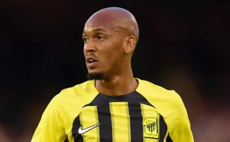 Palmeiras define alvos para a janela de transferências e mira Nino e Fabinho