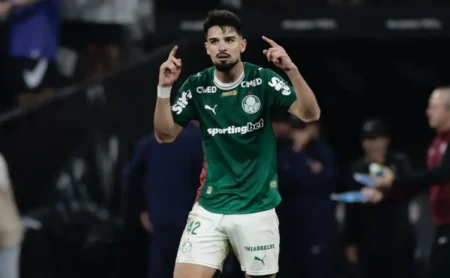 Palmeiras conquista vitórias nos três clássicos da primeira fase do Paulistão pela segunda vez no século XXI Palmeiras conquista vitórias nos três clássicos da primeira fase do Paulistão pela segunda vez no século XXI