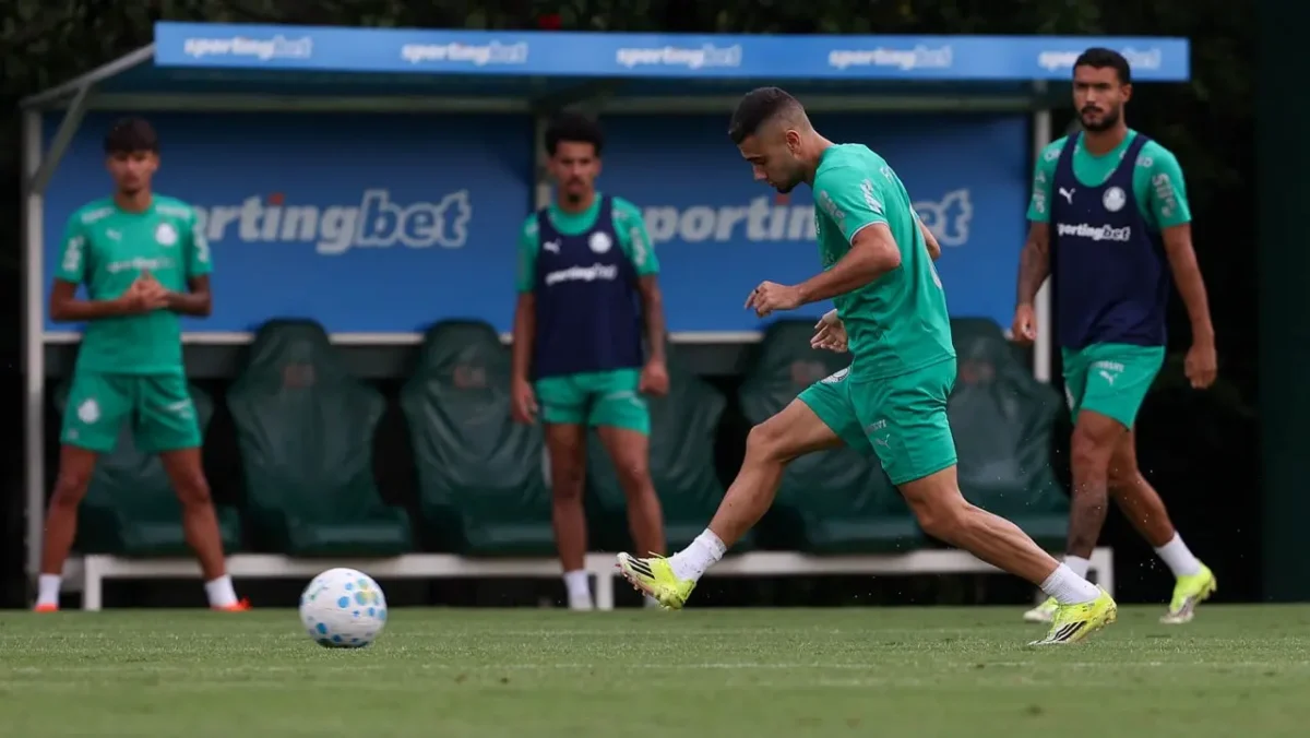 Palmeiras: Abel Ferreira pode manter a escalação pela terceira vez consecutiva; Paulinho em treino no campo