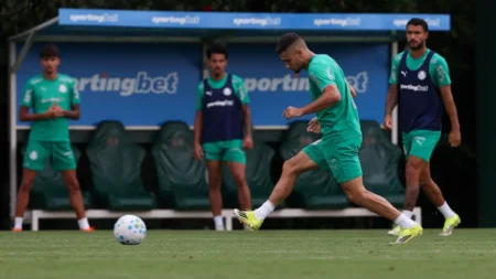 Palmeiras: Abel Ferreira pode manter a escalação pela terceira vez consecutiva; Paulinho em treino no campo