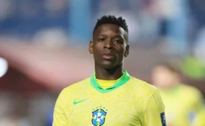 Palmeiras e Flamengo disputam a contratação de Luiz Henrique para a temporada.