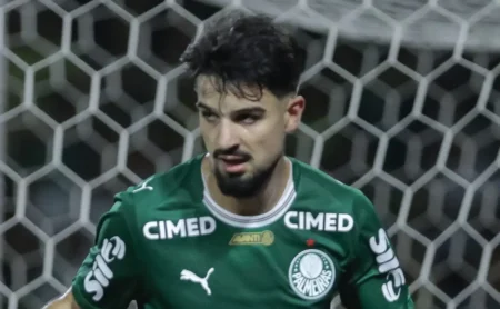 Palmeiras busca o empate no segundo tempo contra o Guarani na Arena Barueri pelo Campeonato Paulista