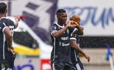 Patrick de Paula comemora bom início no Remo após novo empréstimo: Estou me sentindo bem fisicamente Patrick de Paula comemora bom início no Remo após novo empréstimo: "Estou me sentindo bem fisicamente"