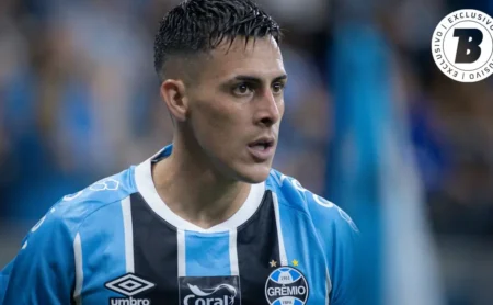 Pavón define futuro e permanece no Grêmio após chegada de Luís Castro