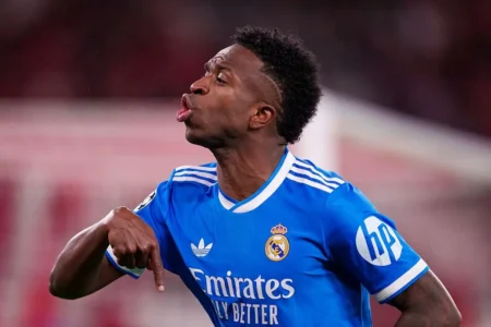 Presidente da LaLiga admite falhas e destaca influência de Vini Jr. no combate ao racismo Presidente da LaLiga admite falhas e destaca influência de Vini Jr. no combate ao racismo