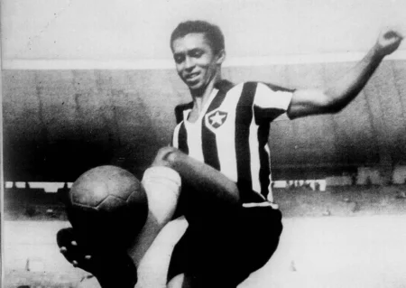 Quarentinha: O Artilheiro do Botafogo que Não Comemorava Gols