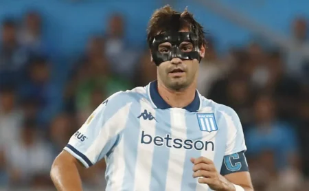 Racing pede R$ 63 milhões por Santiago Sosa, alvo do Flamengo Racing pede R$ 63 milhões por Santiago Sosa, alvo do Flamengo