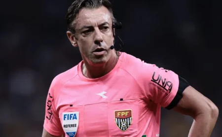 Raphael Claus detalha expulsão de Abel Ferreira em súmula de Corinthians x Palmeiras, pelo Paulistão Raphael Claus detalha expulsão de Abel Ferreira em súmula de Corinthians x Palmeiras, pelo Paulistão