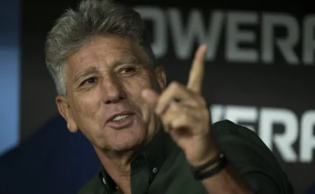 Renato Gaúcho define condição contratual até 2027 para assumir o Vasco