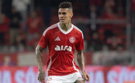 Richard treina separado no Internacional e deixa de ser opção para Pezzolano Richard treina separado no Internacional e deixa de ser opção para Pezzolano