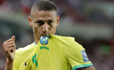 Richarlison fora dos planos do Flamengo na próxima janela de transferências