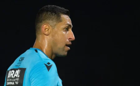Rodrigo José Pereira de Lima: decisão após polêmica em Athletico-PR x Corinthians gera críticas na internet Rodrigo José Pereira de Lima: decisão após polêmica em Athletico-PR x Corinthians gera críticas na internet