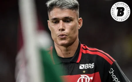 Santos busca a contratação definitiva de Luiz Araújo, e Flamengo abre negociação.