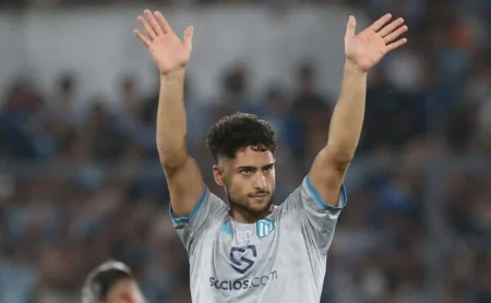 Santos busca acordo para contratar Di Cesare por US$ 6,5 milhões e negocia pagamento com o Racing