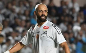 Santos divulga lista de relacionados com retorno de Thaciano e mantém Neymar fora do Paulistão