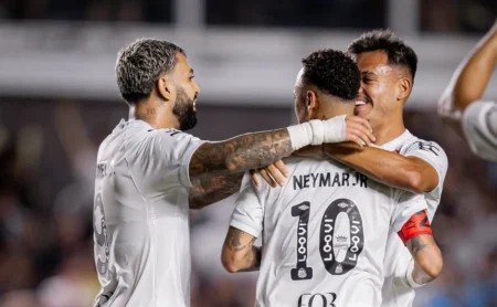 Santos reencontra Neymar e Gabigol em goleada sobre o Velo Clube após 13 anos