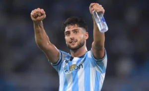 Santos se junta à disputa por Marco Di Cesare, zagueiro do Racing, também na mira do Botafogo, informa portal