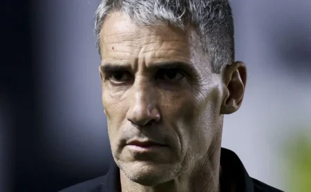 Santos vence, e Vojvoda se destaca com estratégia contra o Peixe