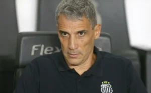 Santos vive jejum de sete jogos e enfrenta desafio com Vojvoda