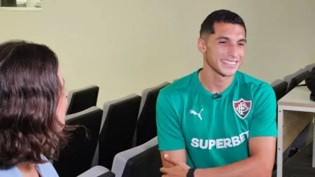 Serna revela sondagem do Boca, avalia opção pelo Fluminense e brinca com versatilidade: "Até lateral jogo"