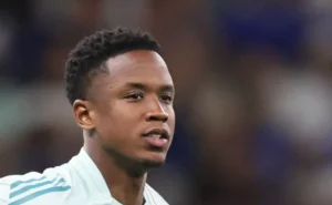 Sinisterra lidera lista de desfalques e Tite muda o Cruzeiro para enfrentar o Coritiba