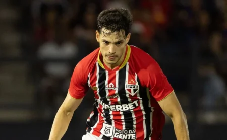 São Paulo avança como primeiro semifinalista do Campeonato Paulista 2026 ao vencer o Red Bull Bragantino