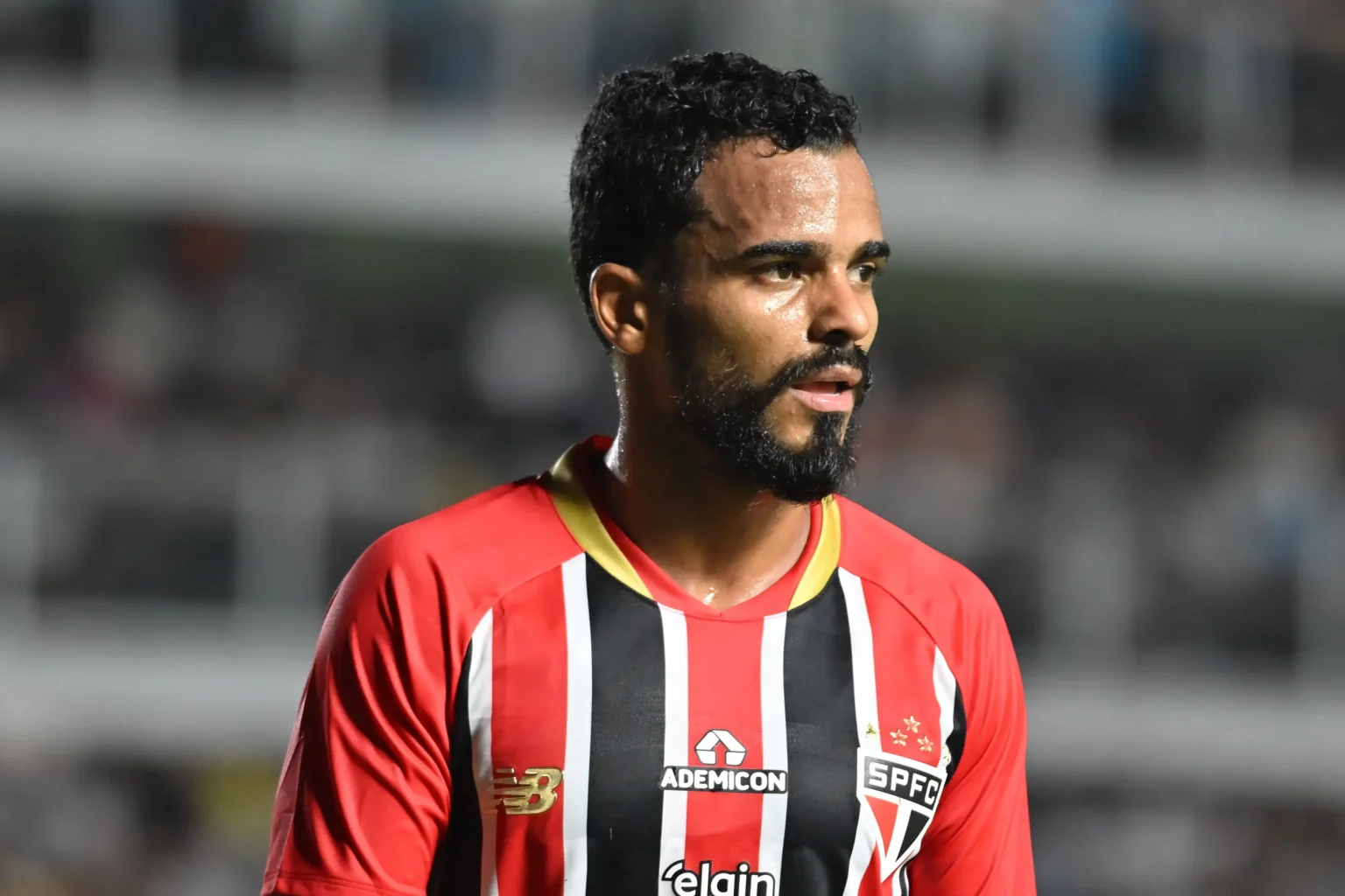 São Paulo: Danielzinho é desfalque contra o Coritiba devido a problema físico