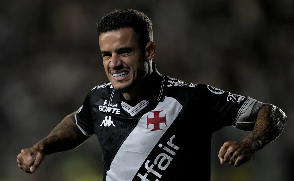 São Paulo demonstra interesse em Philippe Coutinho, mas valores elevados dificultam a contratação.