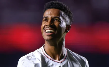 São Paulo encerra negociações, aposta em Marcos Antônio e rejeita Allan apesar da insistência do Flamengo