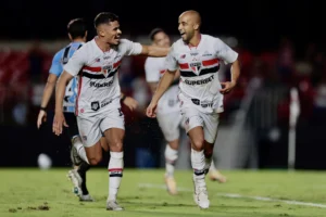 São Paulo: Melhor Atuação do Ano na Estreia do Trio de Ataque Titular