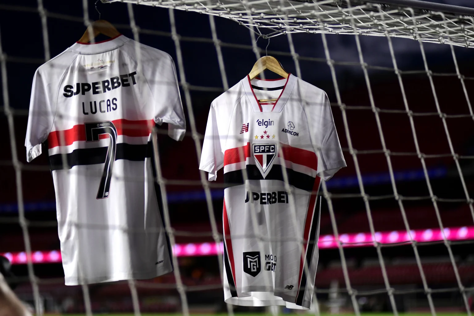 São Paulo negocia patrocínio avançado. São Paulo negocia patrocínio avançado.