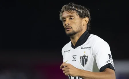 São Paulo sondou Gustavo Scarpa, mas Atlético-MG o descartou, afastando-o do mercado.