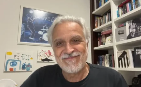 Sormani atualiza sobre contratação no Santos e indica que Mandaca depende de Vojvoda