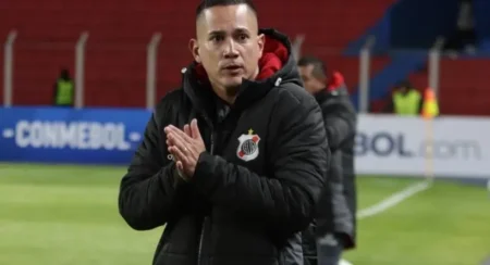 Técnico do Nacional Potosí identifica "brechas" no Botafogo e projeta: "Viemos para fazer história"