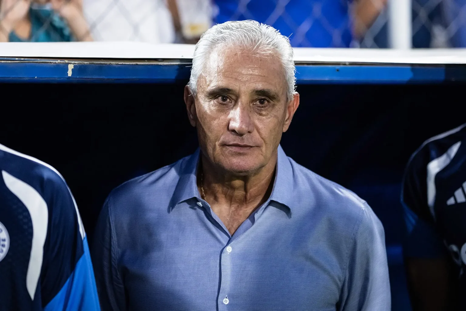 Tite exalta evolução do Cruzeiro sob pressão: "Vitória com desempenho"