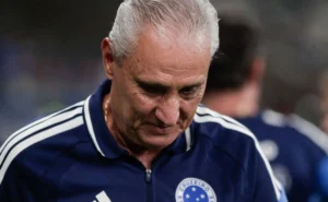 Tite repete pior início de século e encontra no Cruzeiro cenário já vivido em outro gigante