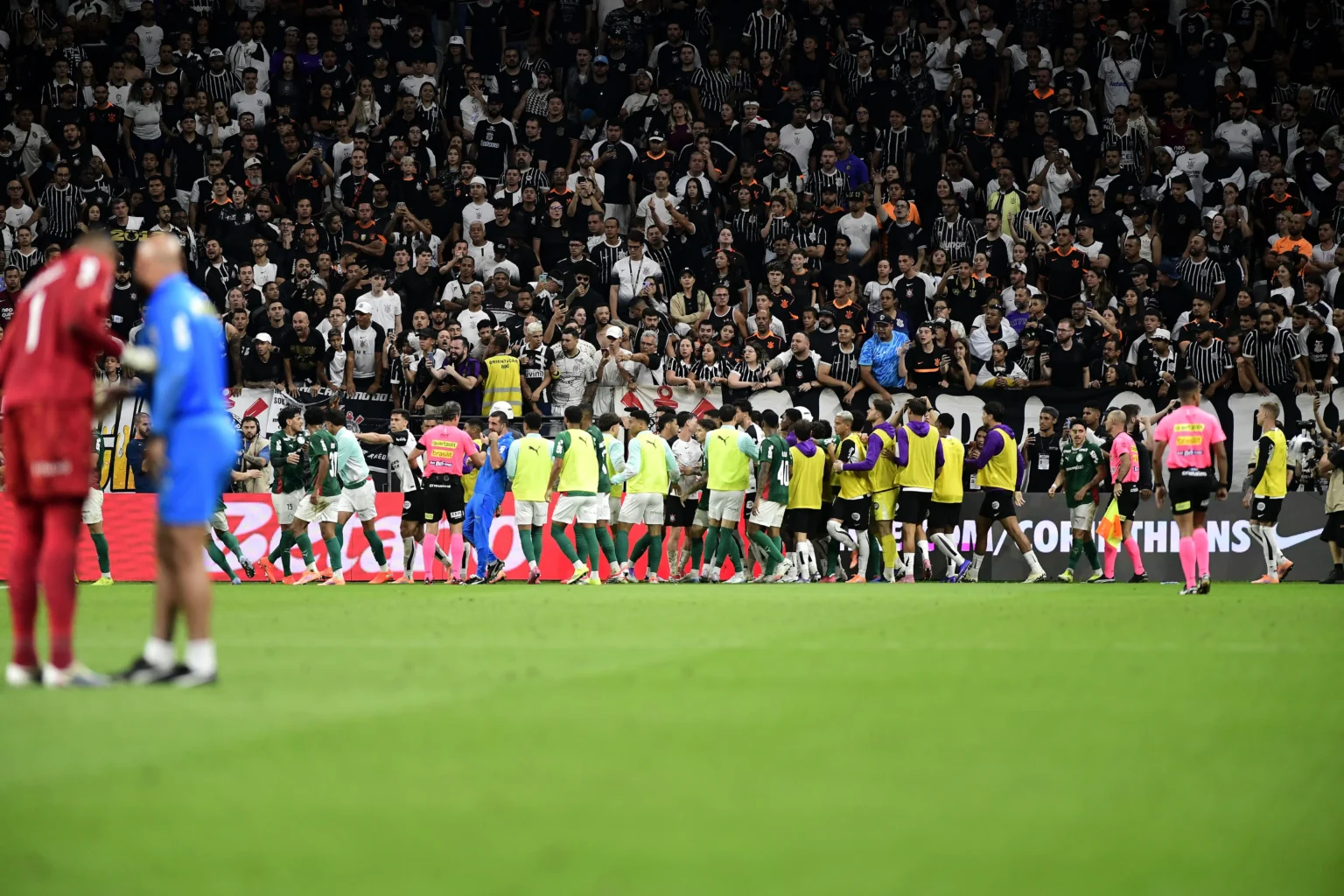 TJD-SP denuncia Abel Ferreira e Luigi por incidentes em Corinthians x Palmeiras