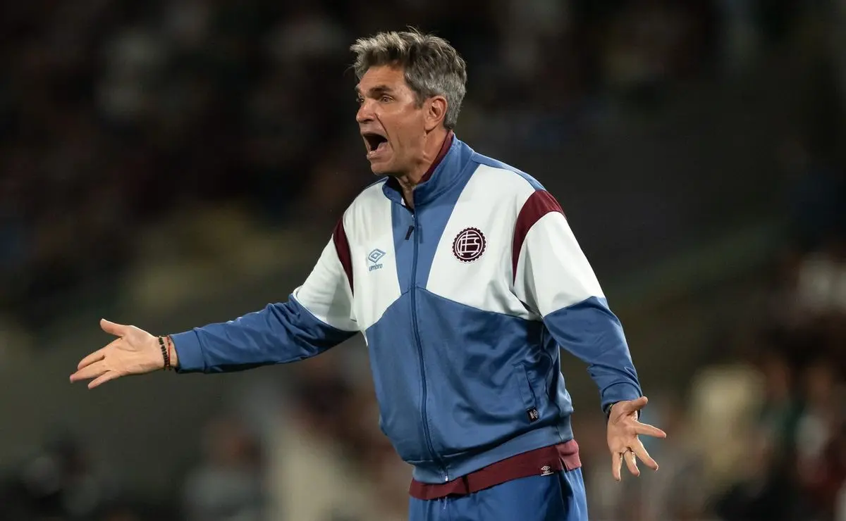 Torcida do Lanús está dividida sobre o Flamengo às vésperas da Recopa: “Elenco de US$ 200 milhões” Torcida do Lanús está dividida sobre o Flamengo às vésperas da Recopa: “Elenco de US$ 200 milhões”