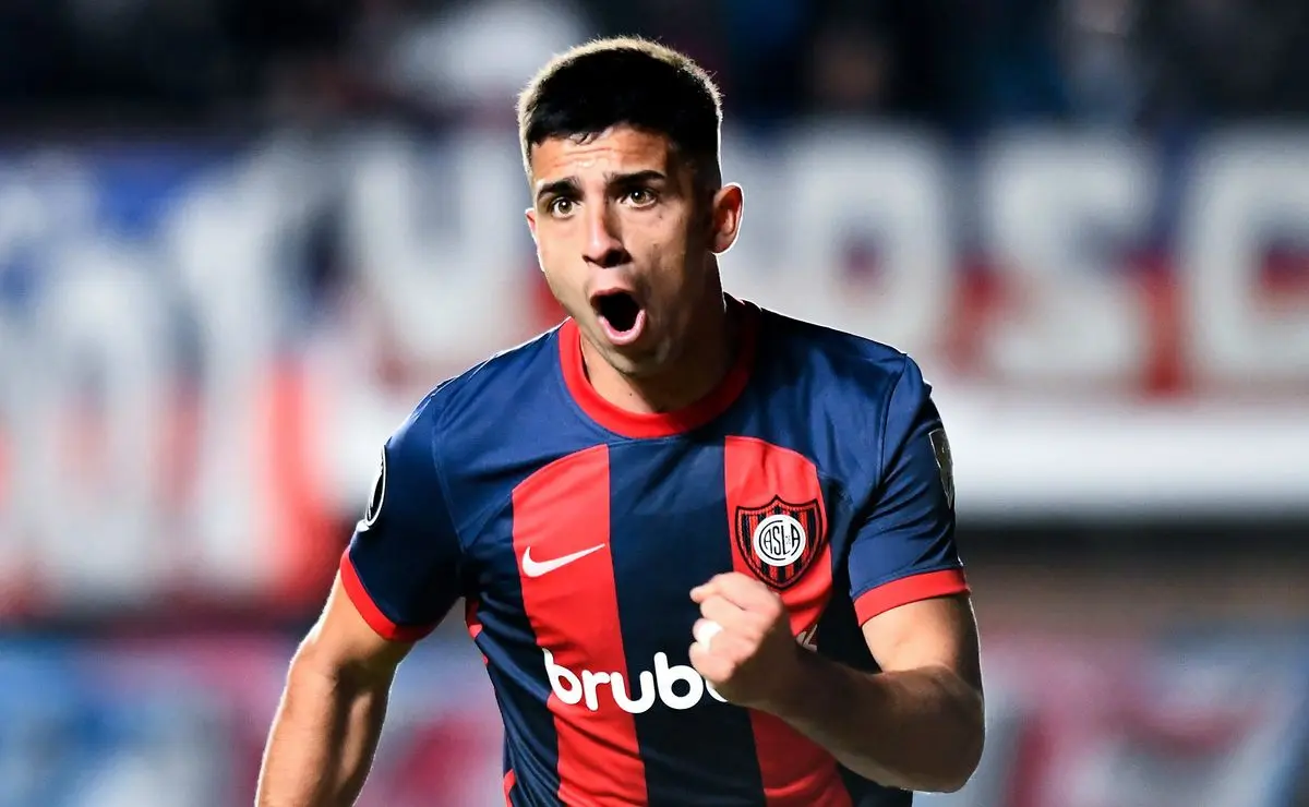 Torcida do Fluminense rejeita atacante Alexis Cuello e negociação está em risco Torcida do Fluminense rejeita atacante Alexis Cuello e negociação está em risco