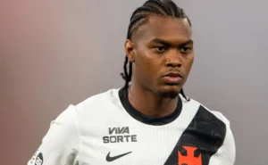 Vasco define opção de compra de GB em 2 milhões de euros junto ao Fortaleza, informa Venê Casagrande Vasco define opção de compra de GB em 2 milhões de euros junto ao Fortaleza, informa Venê Casagrande