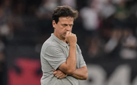 Vasco: Diniz é demitido após derrota e Bruno Lazaroni assume interinamente